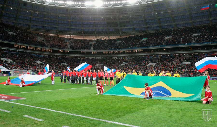Флаги и баннеры для матча по футболу Россия-Бразилия