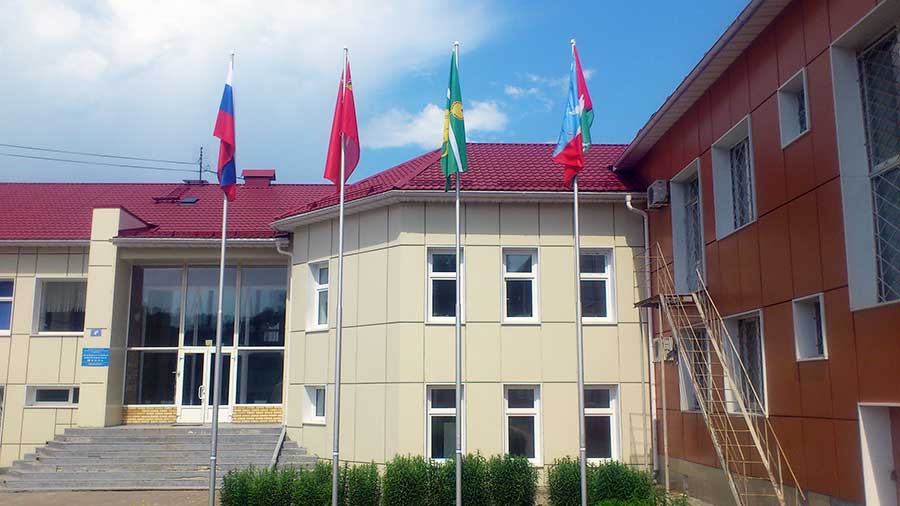 Флаги и флагштоки для школ Флаги и флагштоки для школ